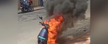 scooters battery fire india